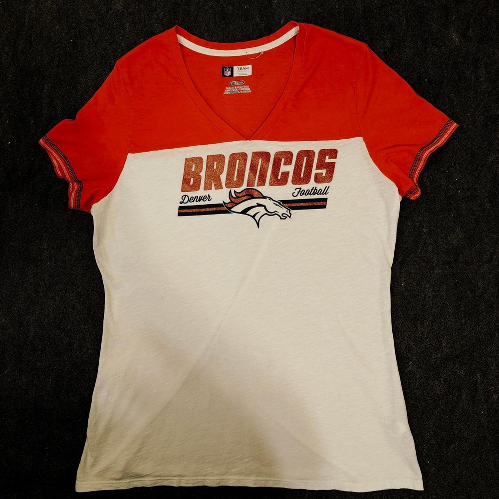 NFL Team Apparel Denver Broncos Womens XL Orange White V-Neck T-Shirt Graphic